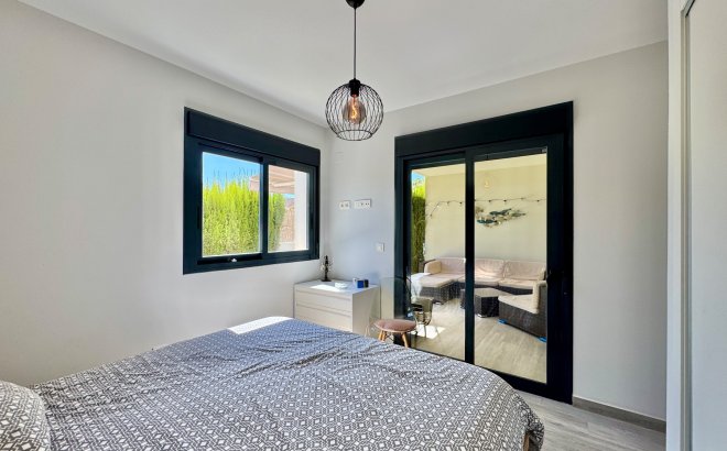 Revente - Appartement -
San Miguel de Salinas - Inland