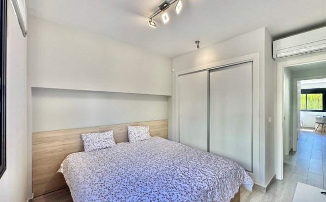 Revente - Appartement -
San Miguel de Salinas - Inland