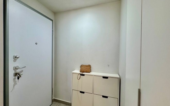 Revente - Appartement -
San Miguel de Salinas - Inland