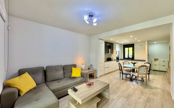 Revente - Appartement -
San Miguel de Salinas - Inland