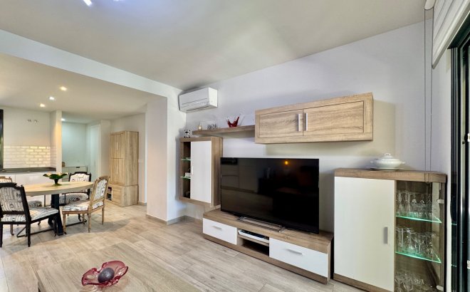 Revente - Appartement -
San Miguel de Salinas - Inland