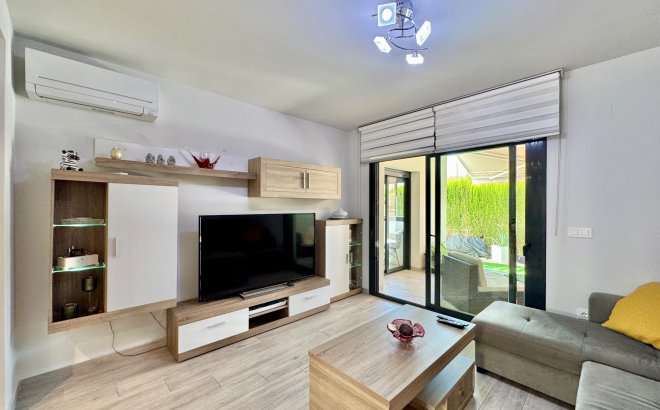 Revente - Appartement -
San Miguel de Salinas - Inland