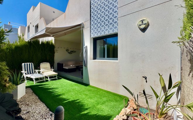 Revente - Appartement -
San Miguel de Salinas - Inland