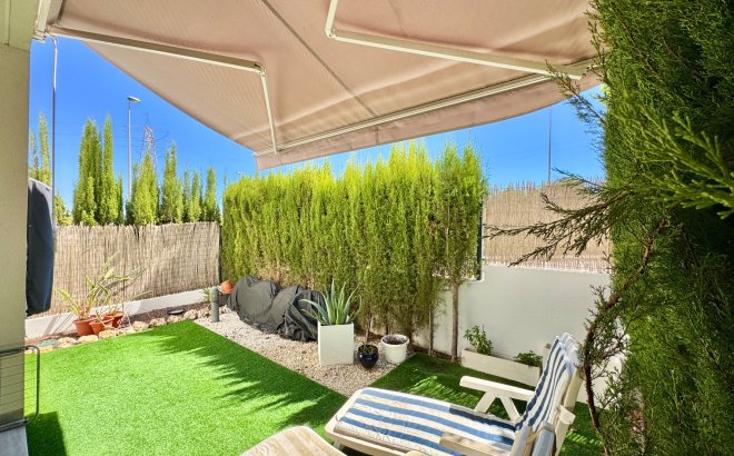 Revente - Appartement -
San Miguel de Salinas - Inland