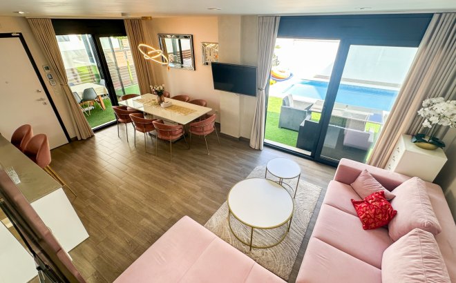 Revente - Villa -
Torrevieja - Costa Blanca