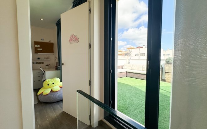 Revente - Villa -
Torrevieja - Costa Blanca