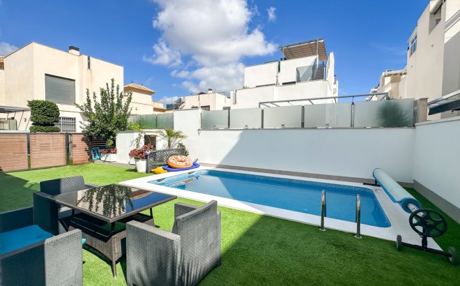 Revente - Villa -
Torrevieja - Costa Blanca