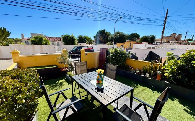 Revente - Town House -
Torrevieja - Costa Blanca