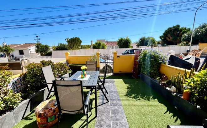 Revente - Town House -
Torrevieja - Costa Blanca