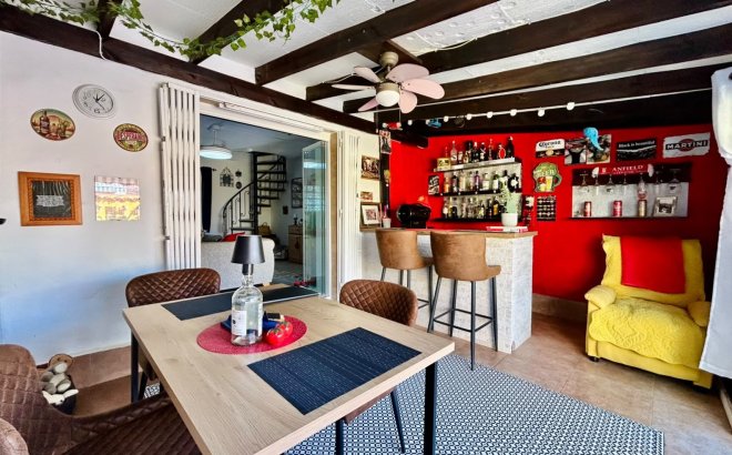 Revente - Town House -
Torrevieja - Costa Blanca