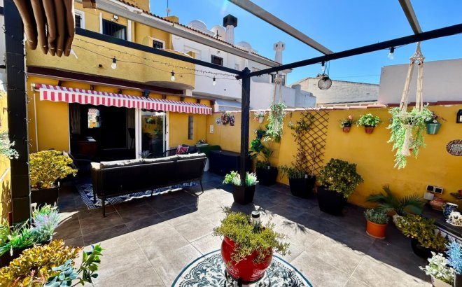 Revente - Town House -
Torrevieja - Costa Blanca