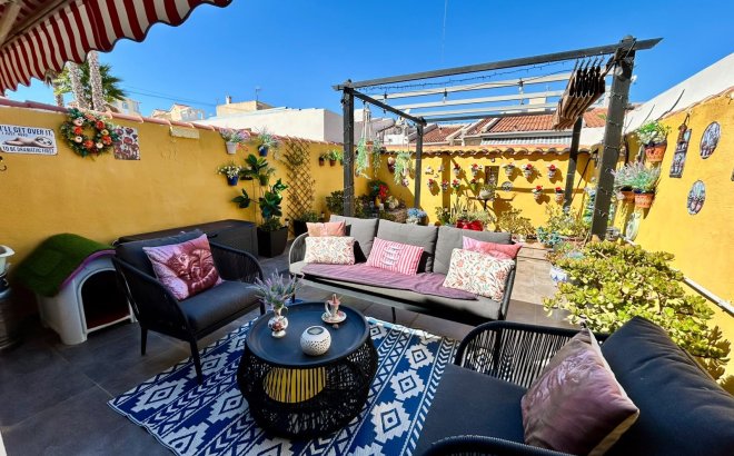 Revente - Town House -
Torrevieja - Costa Blanca