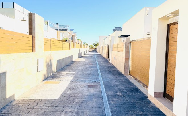 Resale - Town House -
Los Montesinos - Costa Blanca