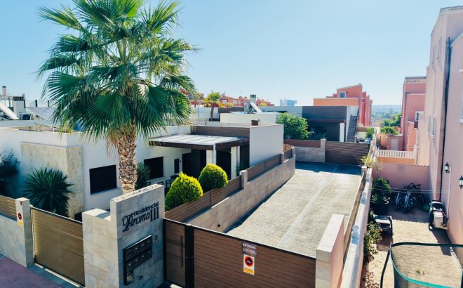 Resale - Town House -
Los Montesinos - Costa Blanca