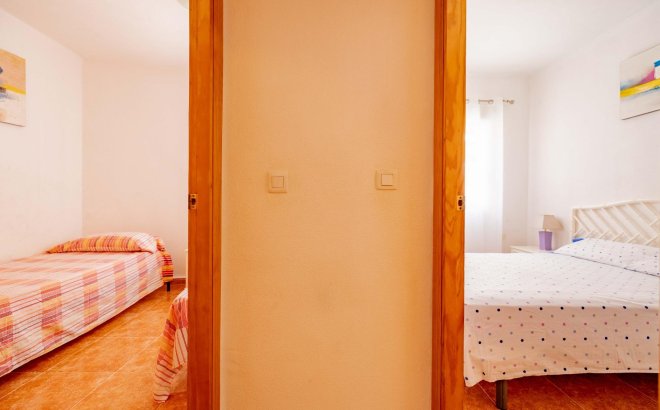 Revente - Appartement -
Torrevieja - Playa de los Locos