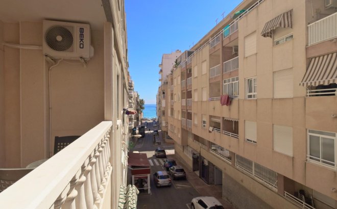 Revente - Appartement -
Torrevieja - Playa de los Locos