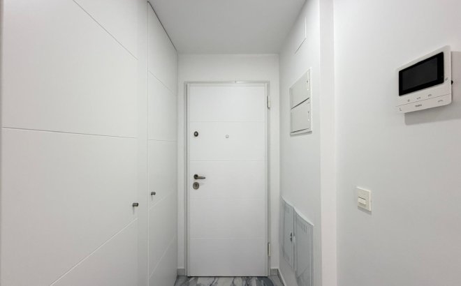 Revente - Appartement -
Torrevieja - Estacion De Autobuses