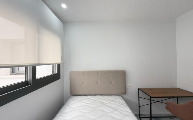 Revente - Appartement -
Torrevieja - Estacion De Autobuses