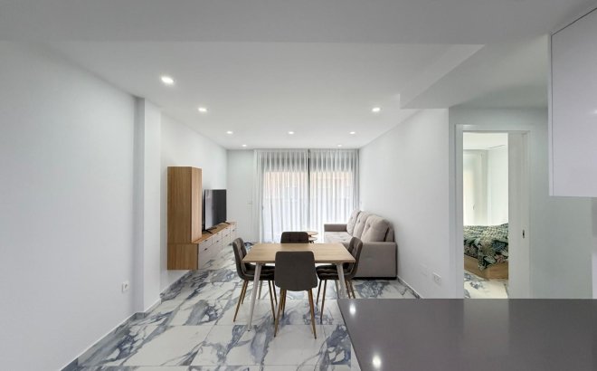 Revente - Appartement -
Torrevieja - Estacion De Autobuses