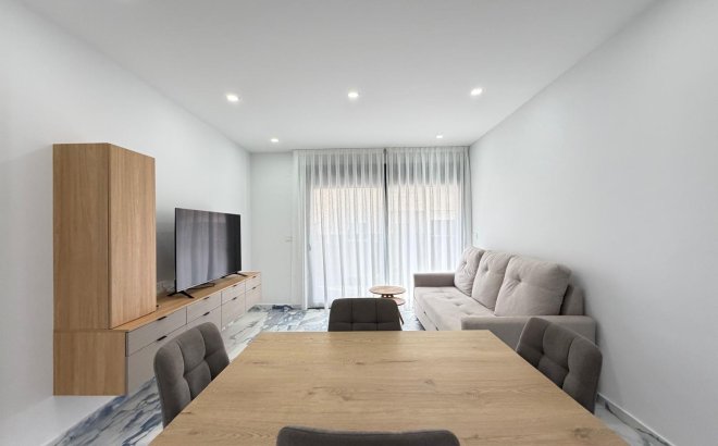 Revente - Appartement -
Torrevieja - Estacion De Autobuses
