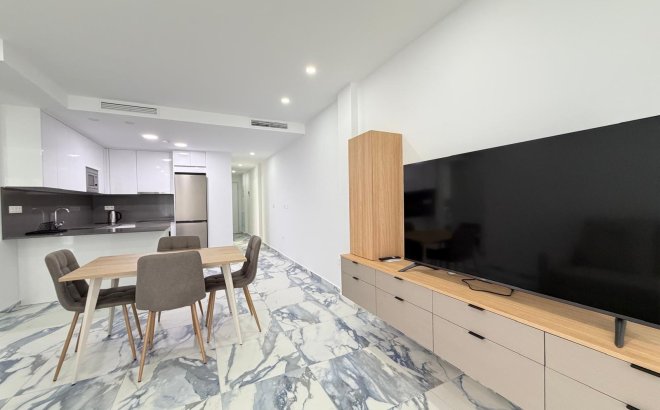 Revente - Appartement -
Torrevieja - Estacion De Autobuses