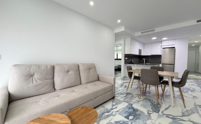 Revente - Appartement -
Torrevieja - Estacion De Autobuses