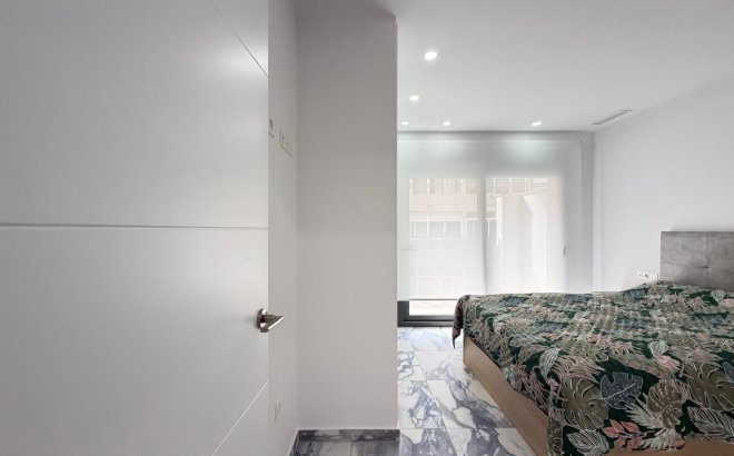 Revente - Appartement -
Torrevieja - Estacion De Autobuses