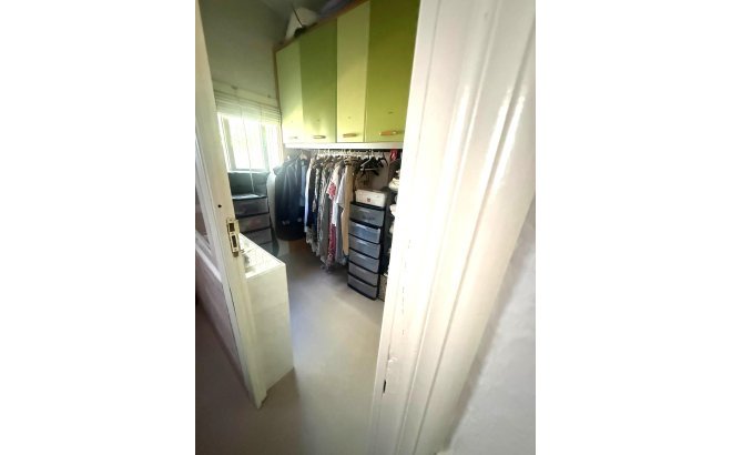 Resale - Bungalow -
Torrevieja - Torretas
