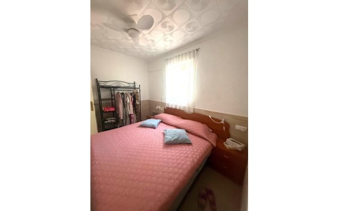 Resale - Bungalow -
Torrevieja - Torretas