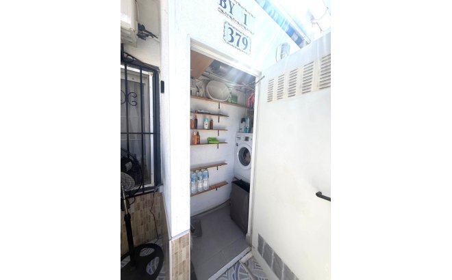 Resale - Bungalow -
Torrevieja - Torretas