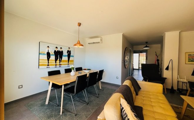 Revente - Appartement -
La Mata - Costa Blanca