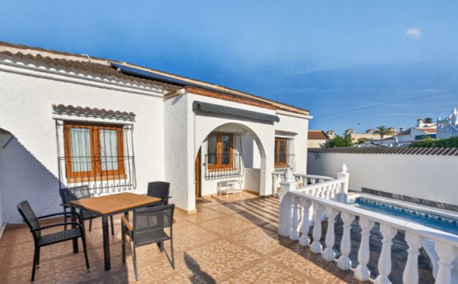 Revente - Villa -
Torrevieja - Costa Blanca