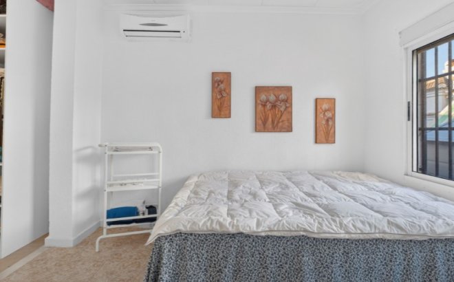 Revente - Villa -
Torrevieja - Costa Blanca