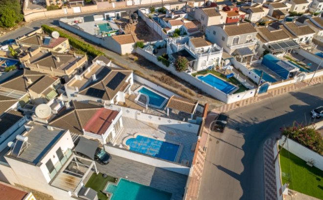 Revente - Villa -
Torrevieja - Costa Blanca