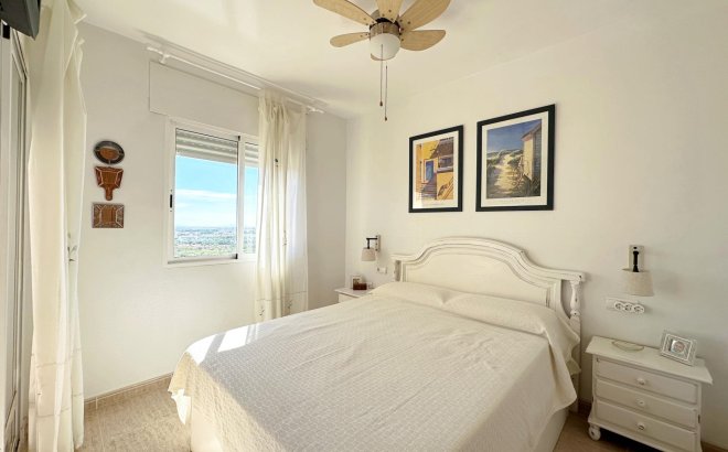 Revente - Appartement -
Orihuela Costa - Campoamor