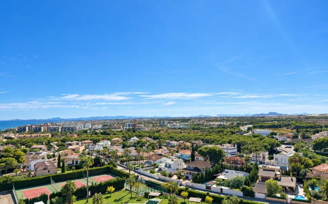Revente - Appartement -
Orihuela Costa - Campoamor