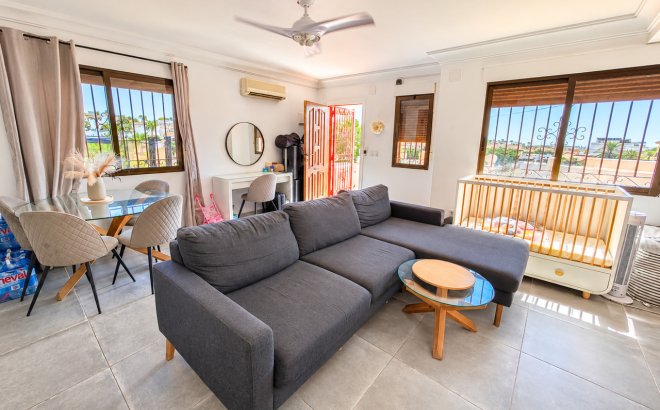 Revente - Villa -
Villamartin - Costa Blanca