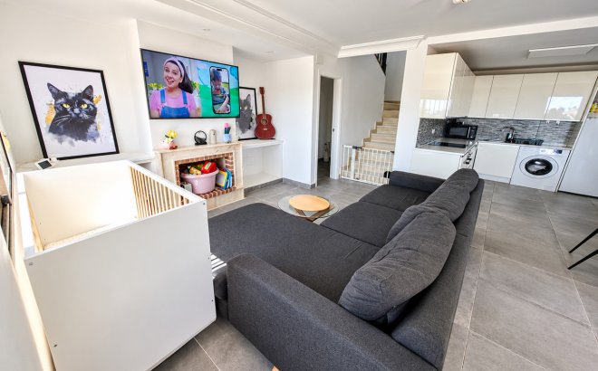 Revente - Villa -
Villamartin - Costa Blanca
