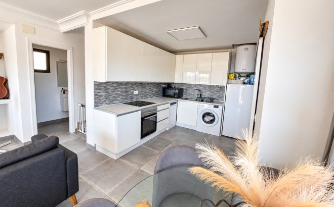 Revente - Villa -
Villamartin - Costa Blanca