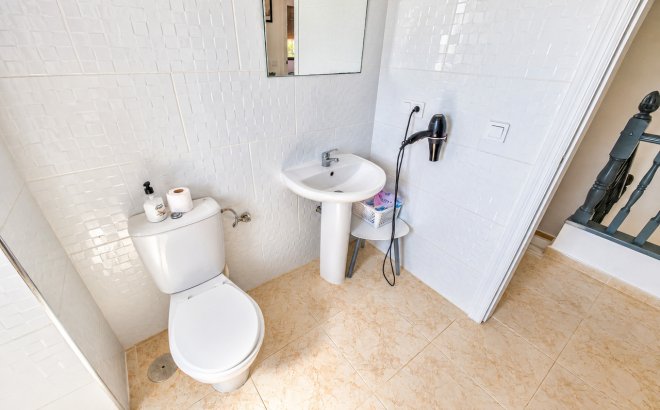 Revente - Villa -
Villamartin - Costa Blanca