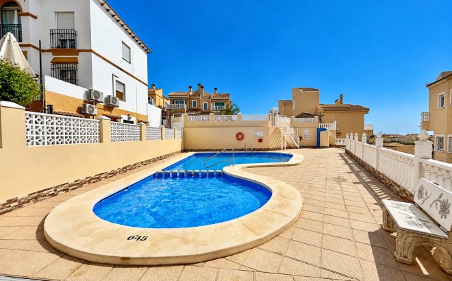 Revente - Villa -
Villamartin - Costa Blanca