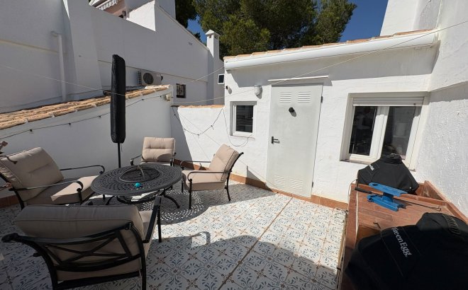 Revente - Villa -
Villamartin - Costa Blanca