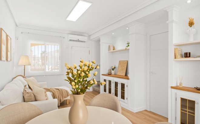 Revente - Town House -
Orihuela Costa - Costa Blanca