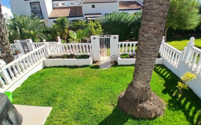Revente - Town House -
Villamartin - Costa Blanca