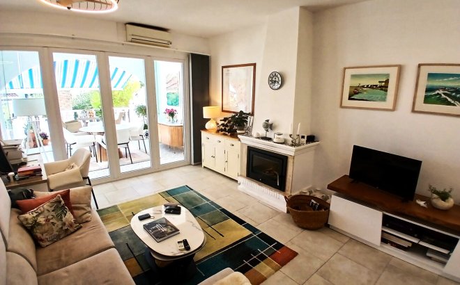 Revente - Town House -
Villamartin - Costa Blanca