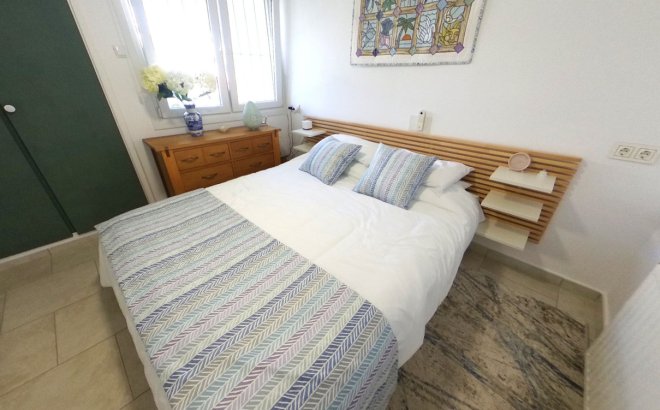 Revente - Town House -
Villamartin - Costa Blanca