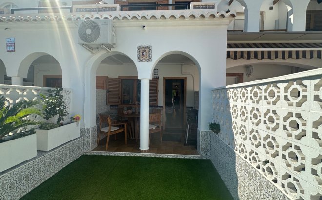 Revente - Town House -
La Mata - Costa Blanca