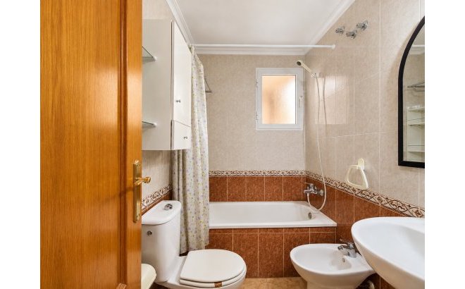 Revente - Appartement -
Torrevieja - Costa Blanca