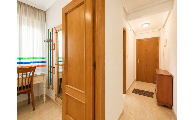 Revente - Appartement -
Torrevieja - Costa Blanca