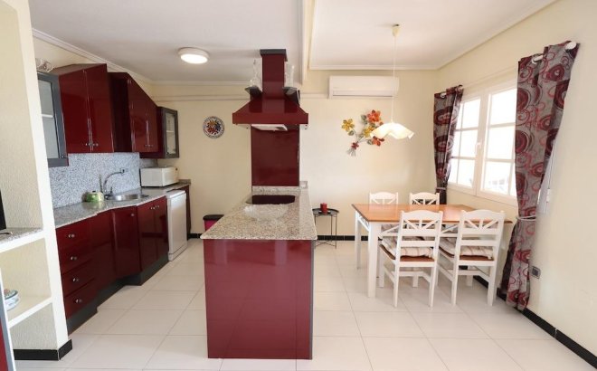 Resale - Apartment -
Torrevieja - Costa Blanca